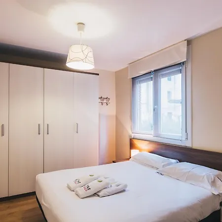 Allende Aparment By People Bilbau